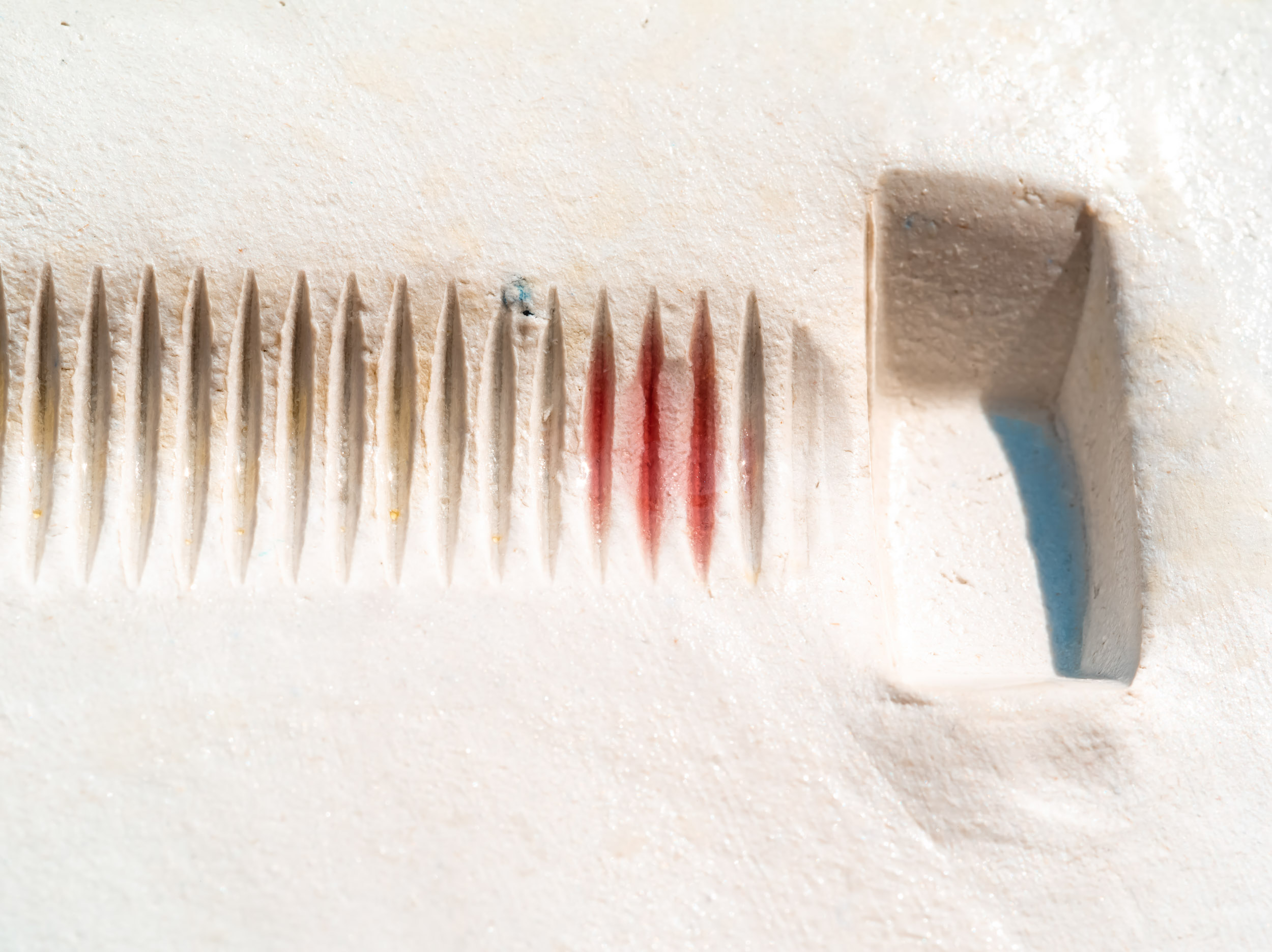Photographie d'art de Nicolas Claris — Un Peu De Rouge Pourtant, Boulons