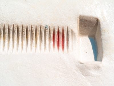Photographie d'art de Nicolas Claris — Boulons — blanc, bleu, boulon