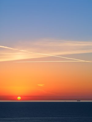 Photographie d'art de Nicolas Claris — Cargos — aube, bleu, cargo