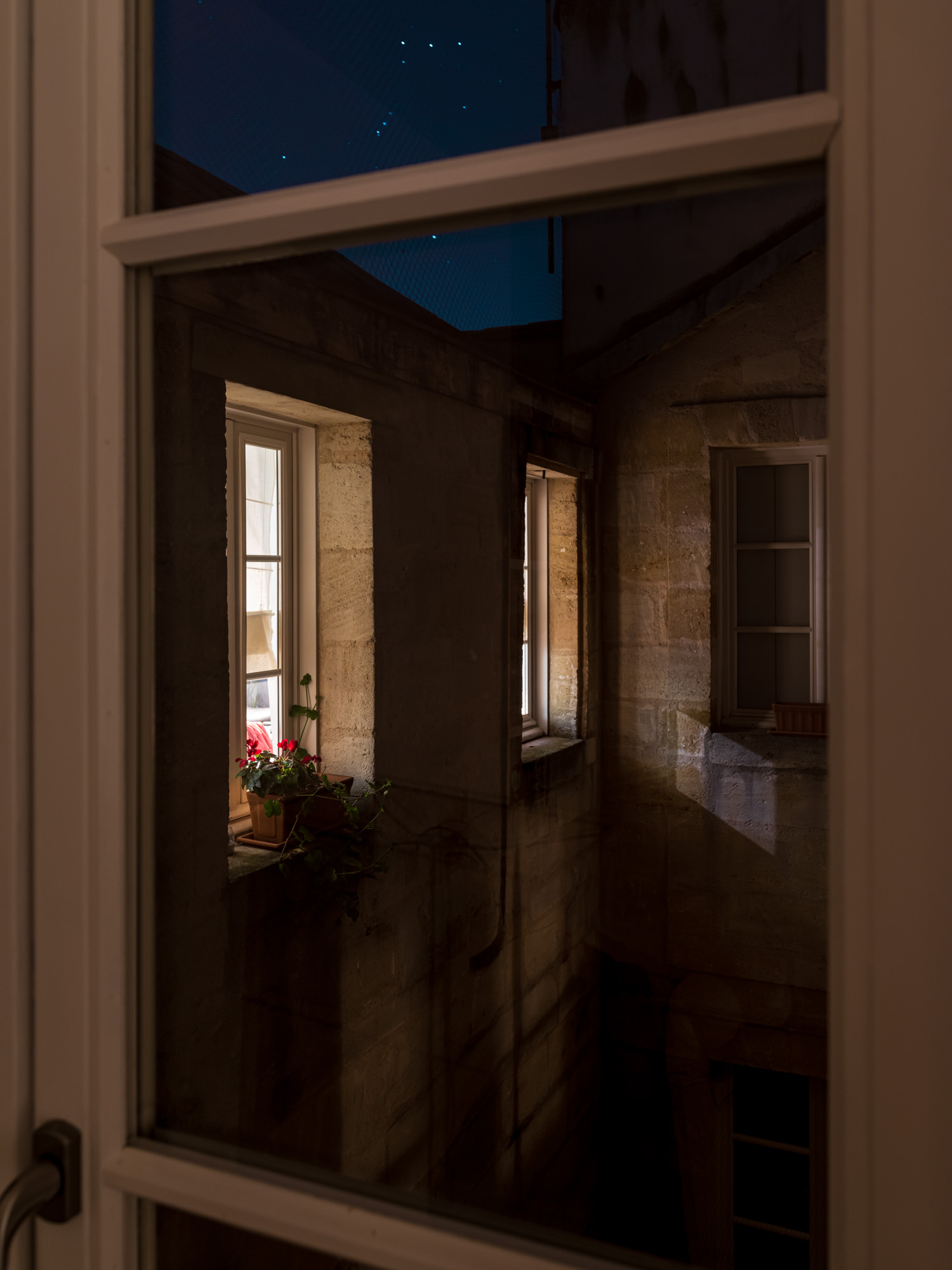 Photographie d'art de Nicolas Claris — Un Peu De Rouge Pourtant, 04 ncz5209