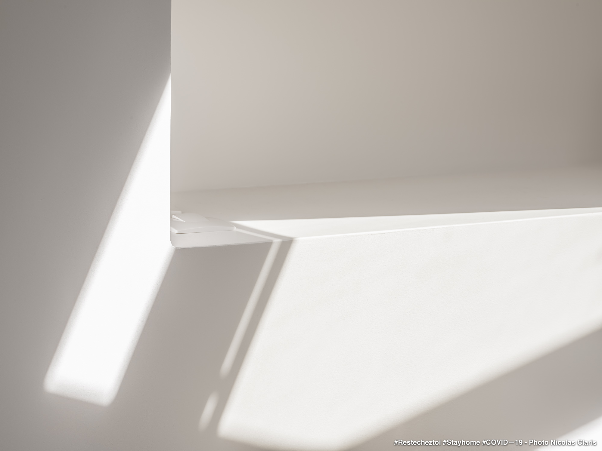 Photographie d'art de Nicolas Claris — Un Peu De Rouge Pourtant, 20 ncz5289