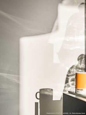Photographie d'art de Nicolas Claris — Confinement — tasse, orange, jaune
