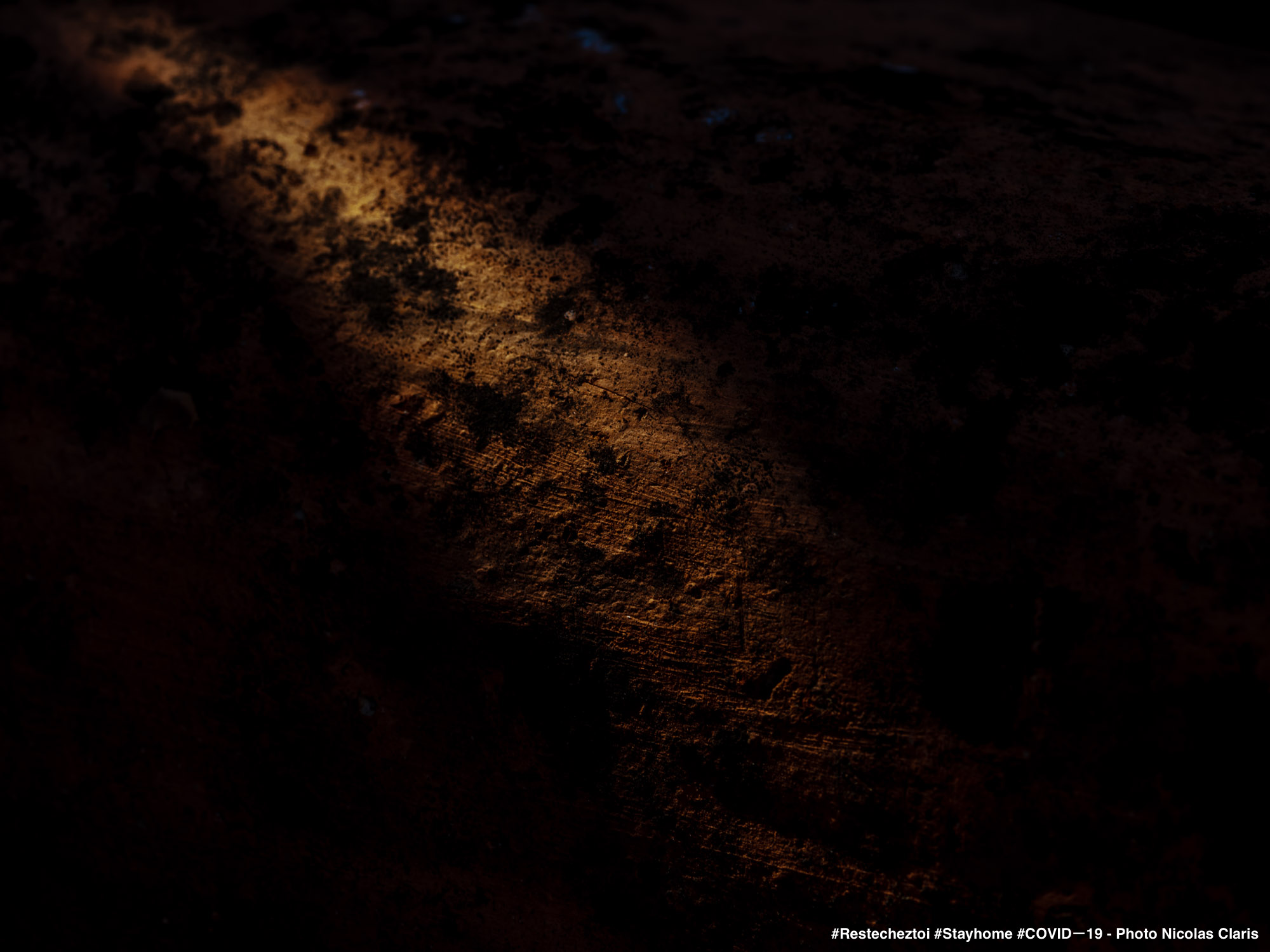 Photographie d'art de Nicolas Claris — Un Peu De Rouge Pourtant, 35 ncz5143