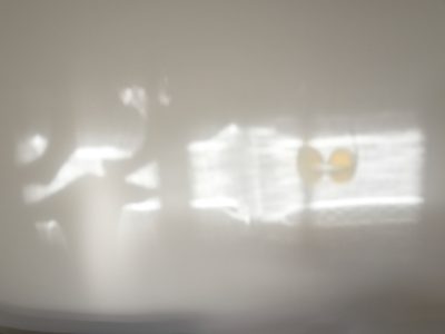 Photographie d'art de Nicolas Claris — Dimanche Matin — lumière, reflet, fenêtre
