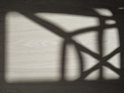 Photographie d'art de Nicolas Claris — Dimanche Matin — abstraction, beige, bois
