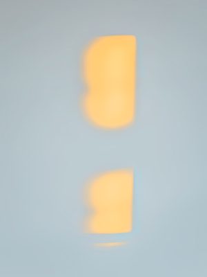 Photographie d'art de Nicolas Claris — Dimanche Matin — abstraction, bleu, fenêtre