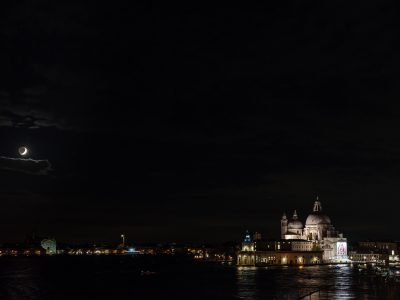 Photographie d'art de Nicolas Claris — Dolci Notti a Venezia — basilique, canal, ciel