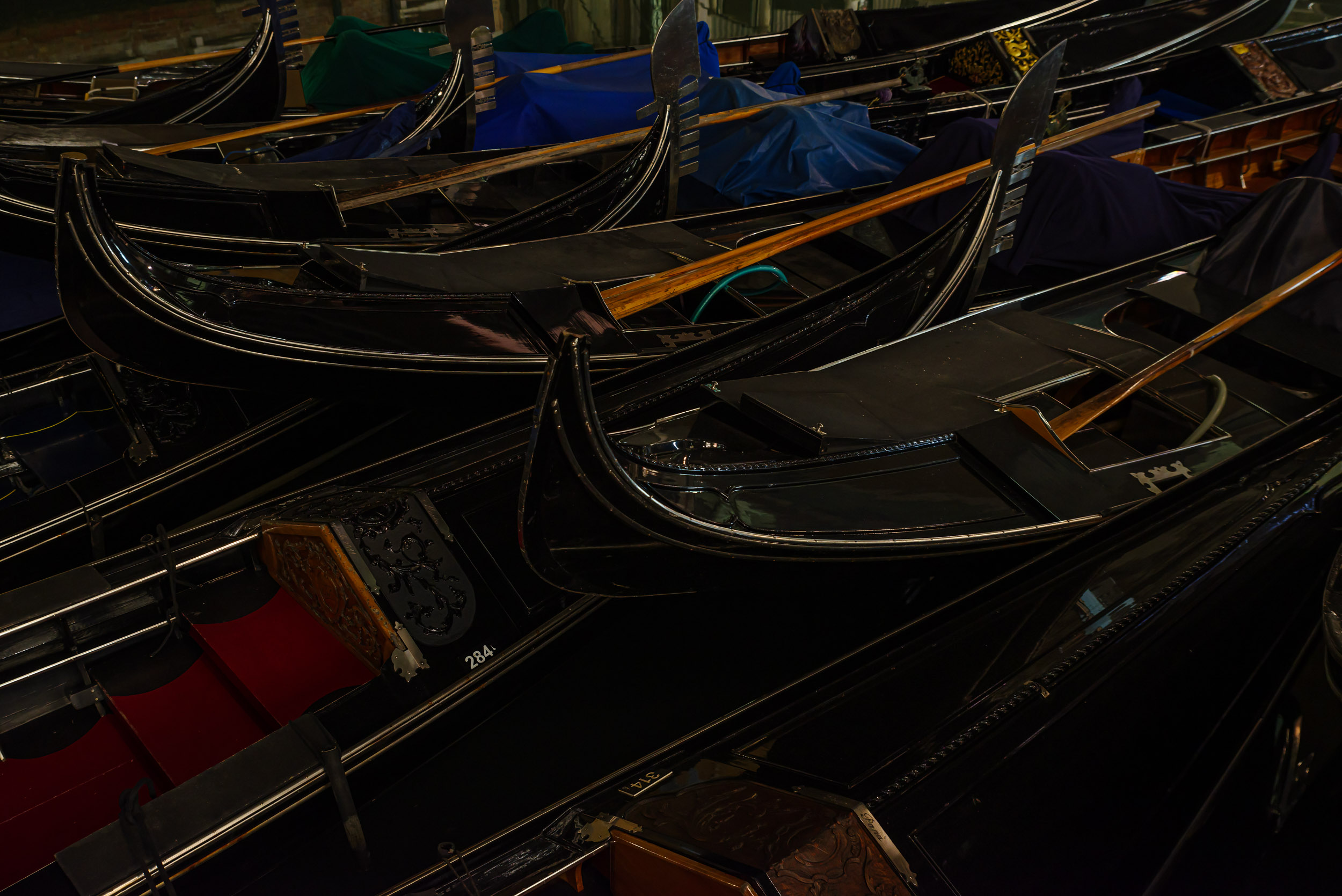 Photographie d'art de Nicolas Claris — Un Peu De Rouge Pourtant, Venise