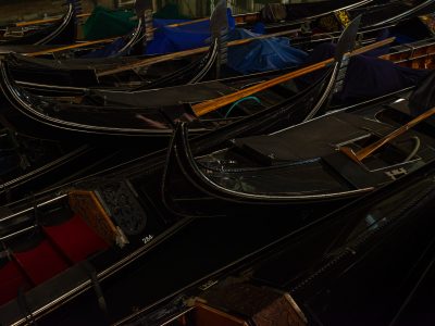 Photographie d'art de Nicolas Claris — Dolci Notti a Venezia — gondoles, venise, noir