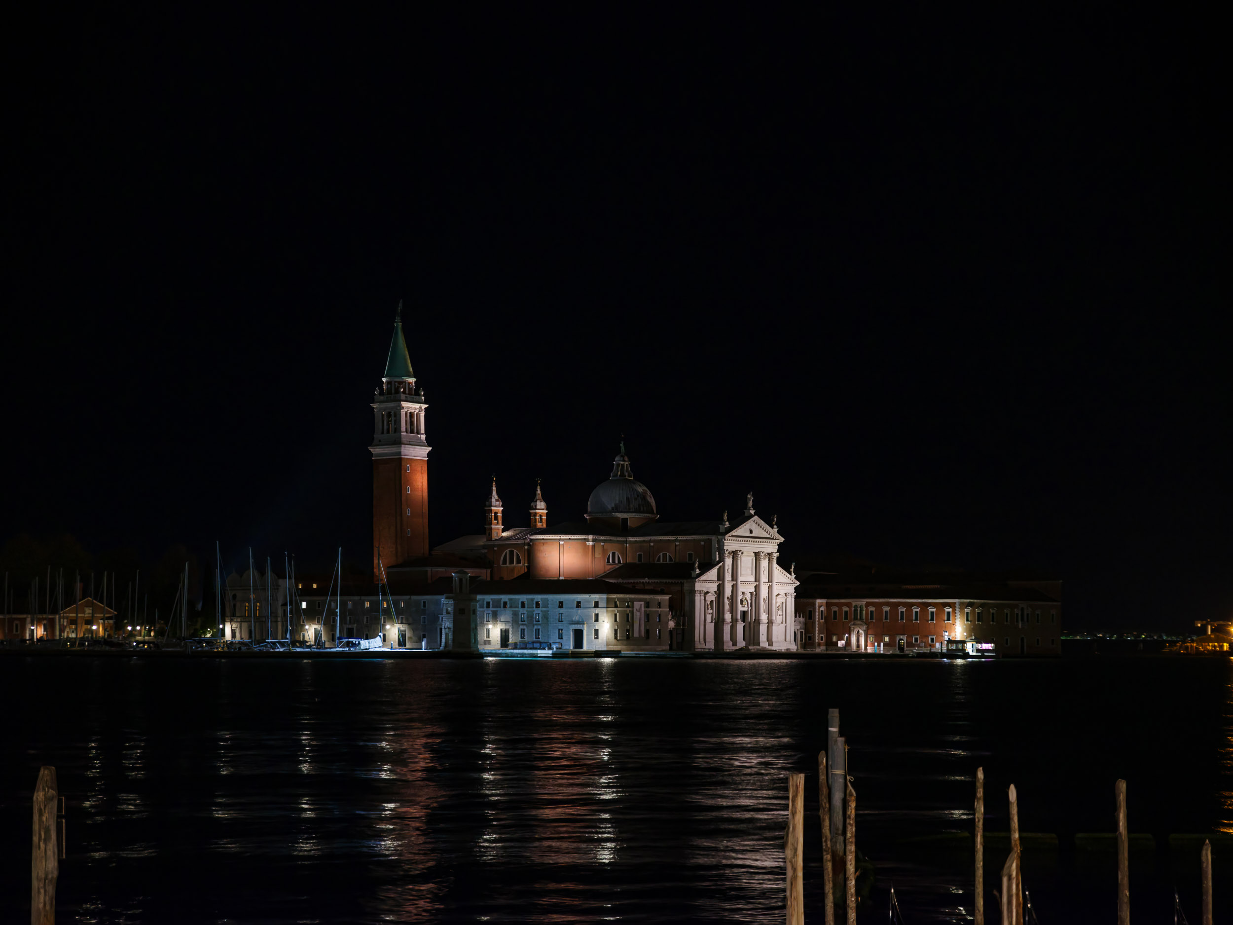 Photographie d'art de Nicolas Claris — Un Peu De Rouge Pourtant, Venise