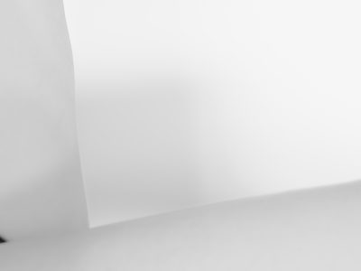 Photographie d'art de Nicolas Claris — Fragments — blanc, gris, ombre