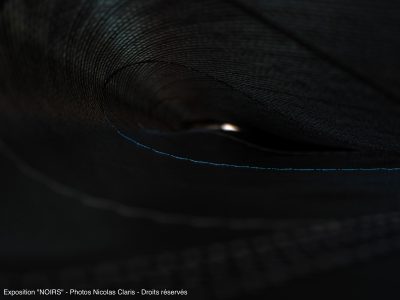 Photographie d'art de Nicolas Claris — Noirs — noir, voile, carbone