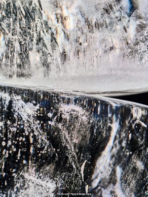 Photographie d'art de Nicolas Claris — On The Rocks — glace, glaçon, bulle