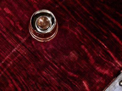 Photographie d'art de Nicolas Claris — Rouge — argenté, bordeaux, doré