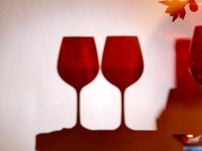 Photographie d'art de Nicolas Claris — Rouge — verre, vin, ombre