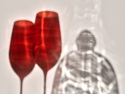 Photographie d'art de Nicolas Claris — Rouge — blanc, bouteille, ombre